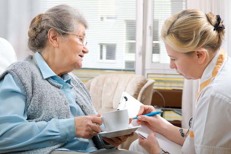 How Memory Care Communities In Cavetown, MD Reduce Unwanted Wandering For Dementia Patients