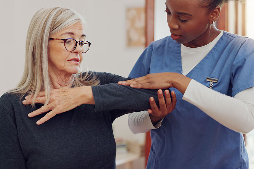 Senior woman injury check Senior woman injury check