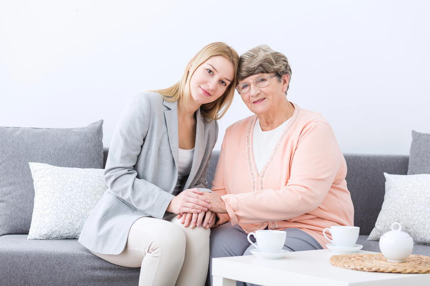 Friendship between grandmother and granddaughter — Photo